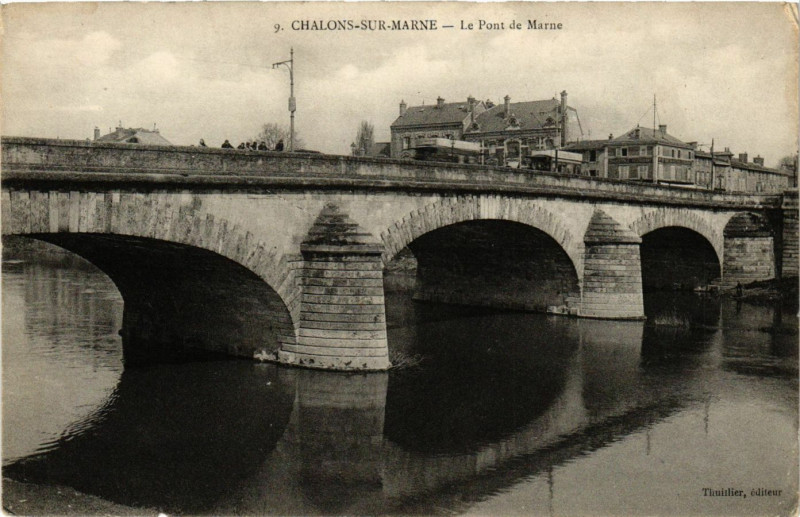 Carte postale ancienne Chalons-sur-Marne - Le Pont de Marne