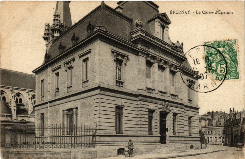 Carte postale ancienne Epernay - La Caisse d'epargne à Épernay