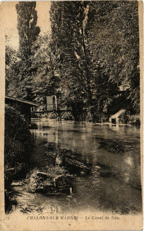 Carte postale ancienne Chalons-sur-Marne - Le Canal de Nau