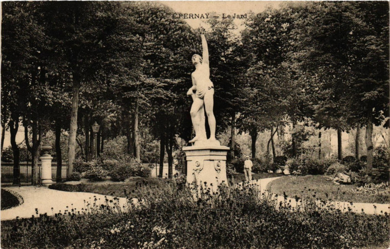 Carte postale ancienne Epernay - Le Jard à Épernay