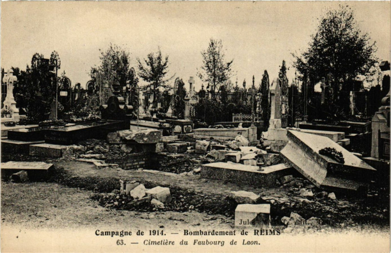 Carte postale ancienne Campagne de 1914 - Bombardement de Reims - Cimetiere du Faubourg à Reims