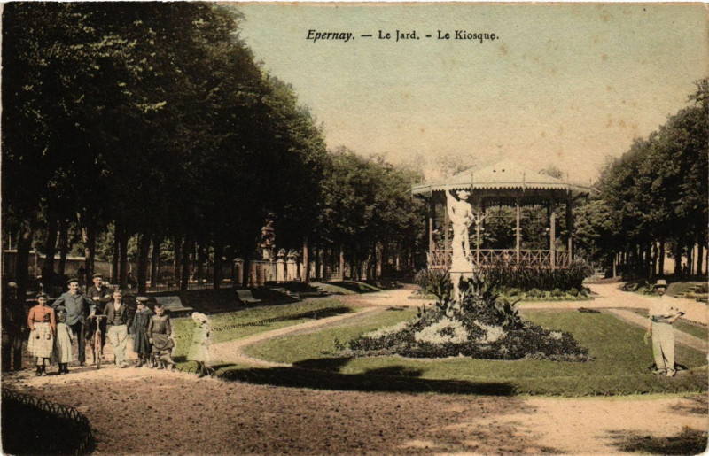 Carte postale ancienne Epernay - Le Jard - Le Kiosque à Épernay