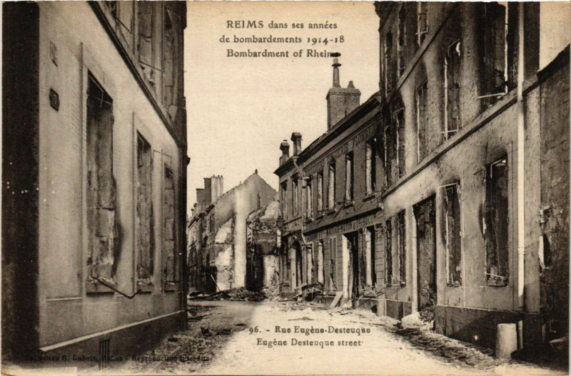 Carte postale ancienne Reims dans ses années de bombardements 1914-18 - Bombardement of à Reims