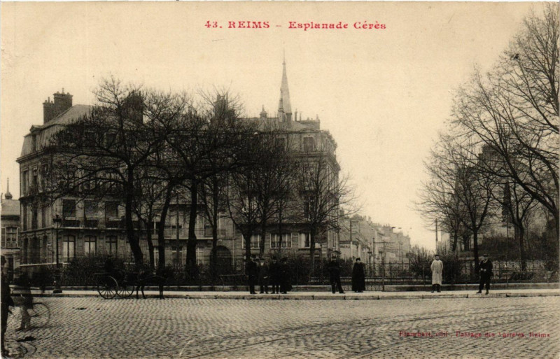 Carte postale ancienne Reims - Esplanade Ceres à Reims