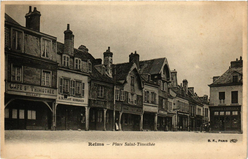 Carte postale ancienne Reims - Place Saint-Timothée à Reims