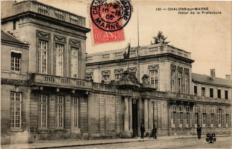 Carte postale ancienne Chalons-sur-Marne - Hotel de la Prefecture
