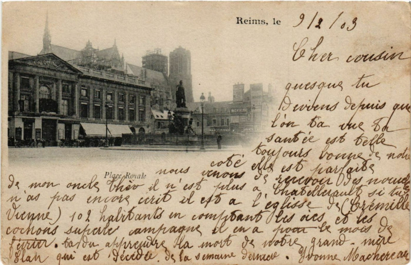 Carte postale ancienne Reims le. . . - Place Royale à Reims