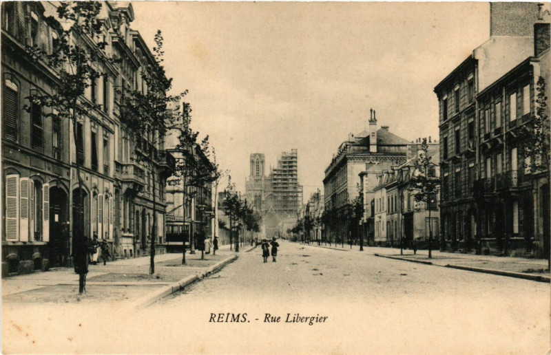 Carte postale ancienne Reims - Place Libergier à Reims