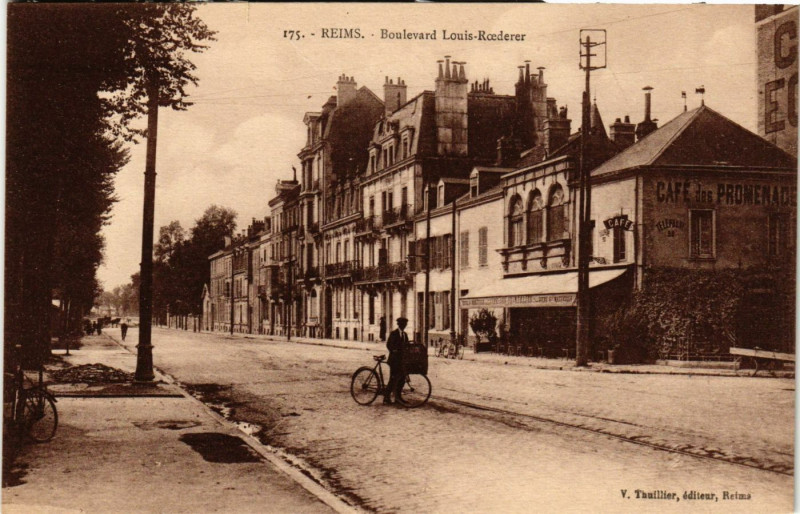 Carte postale ancienne Reims - Boulevard Louis-Roederer à Reims