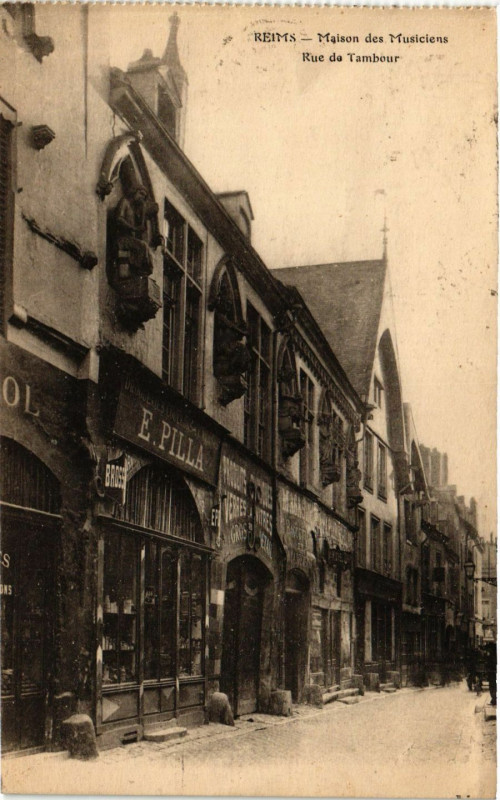Carte postale ancienne Reims - Maison des Musiciens - Rue de Tambour à Reims