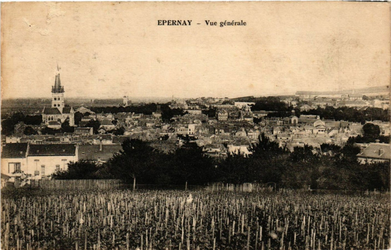 Carte postale ancienne Epernay - Vue générale à Épernay