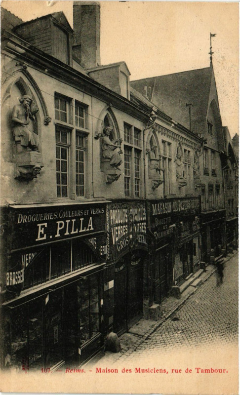 Carte postale ancienne Reims - Maison des Musiciens rue de Tambour à Reims