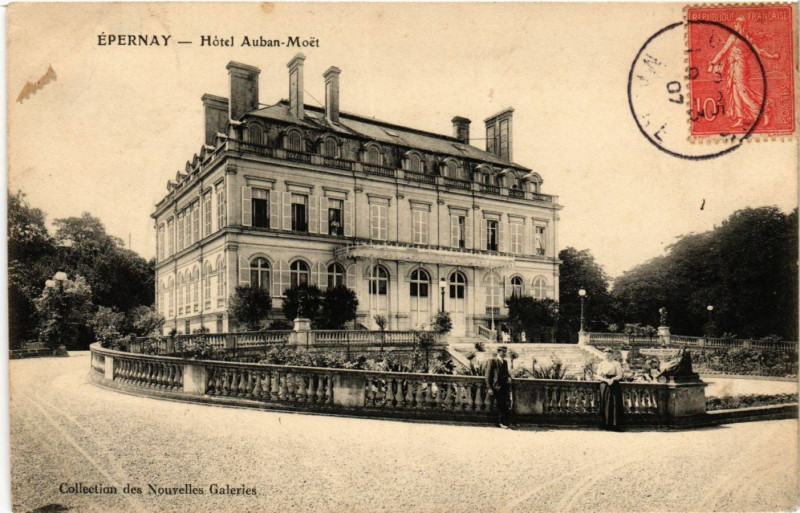 Carte postale ancienne Epernay - Hotel Auban-Moét à Épernay