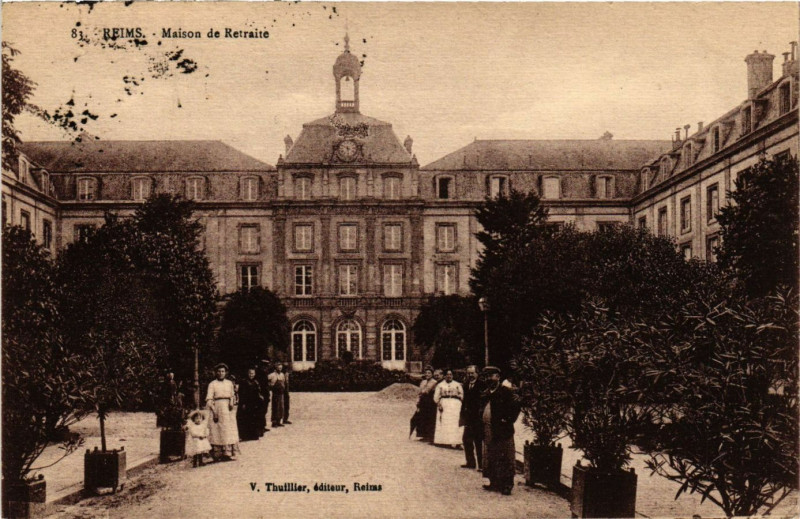 Carte postale ancienne Reims - Maison de Retraite à Reims