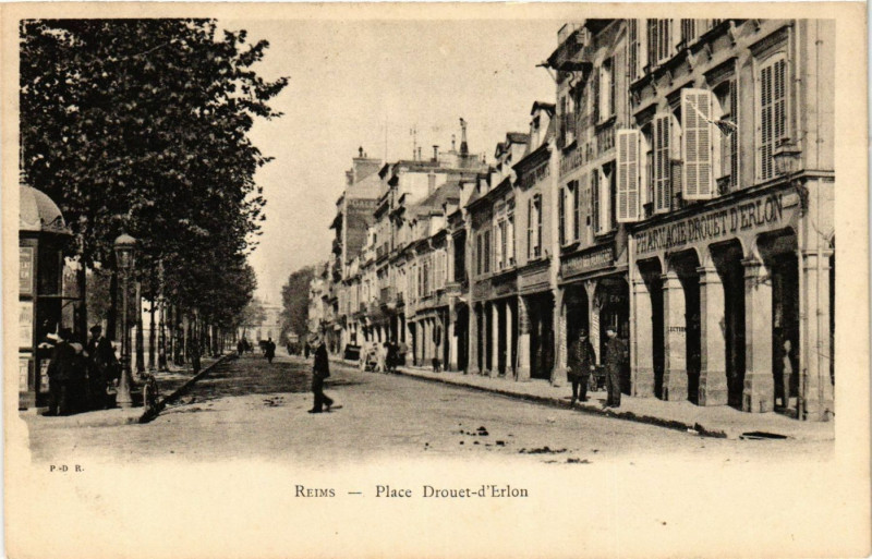 Carte postale ancienne Reims - Place Drouet-d'Erlon à Reims