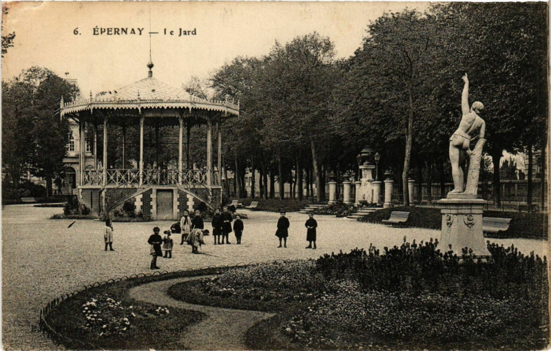 Carte postale ancienne Epernay - Le Jard à Épernay