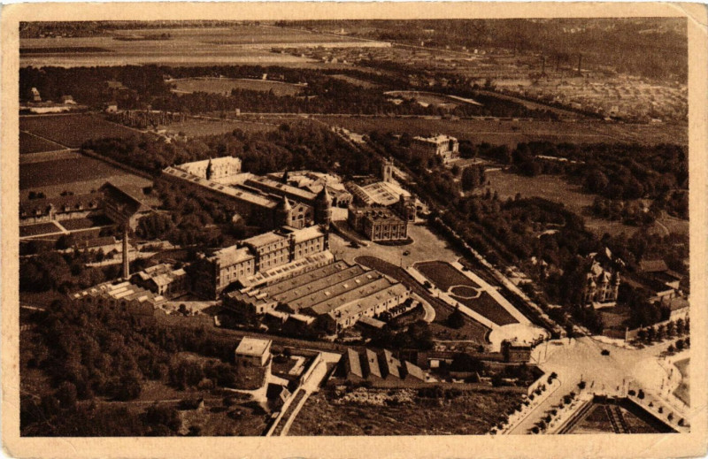 Carte postale ancienne Collection Champagne Pommery et Greno - Reims - Vue générale des à Reims