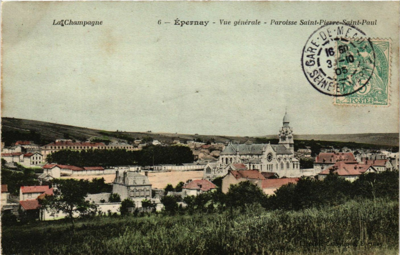 Carte postale ancienne La Champagne - Epernay - Vue générale - Paroisse Saint-Pierre-Paul à Épernay