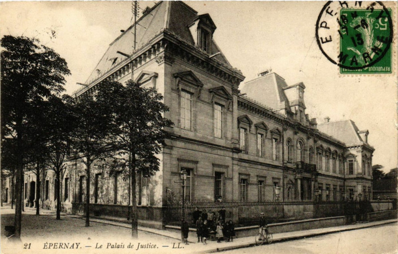 Carte postale ancienne Epernay - Le Palais de Justice à Épernay