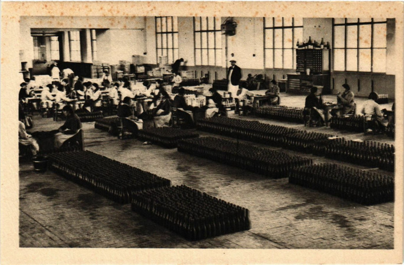 Carte postale ancienne Saile d'emballage