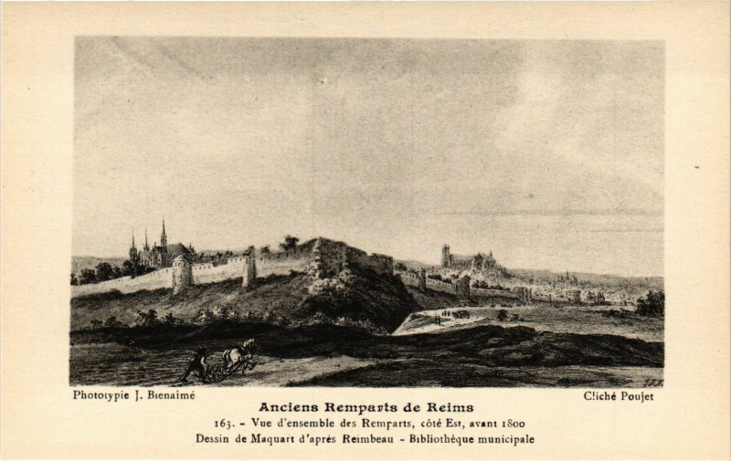 Carte postale ancienne Anciens Remparts de Reims - Vue d'ensemble des Rempatrs coté Est à Reims