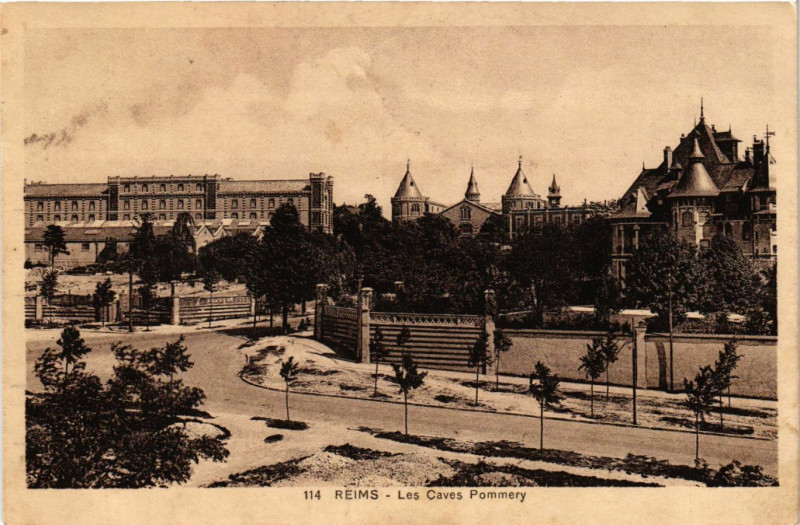 Carte postale ancienne Reims - Les Caves Pommery à Reims