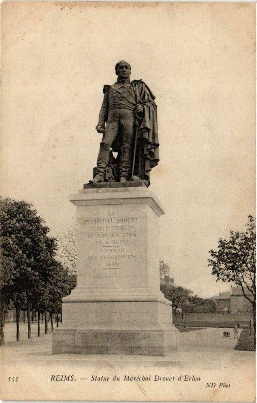 Carte postale ancienne Reims - Statue de Maréchal Drouet d'Erlon à Reims