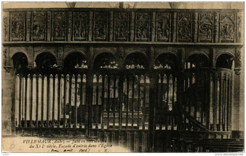 Carte postale ancienne Villemaur Jubé en bois sculpte