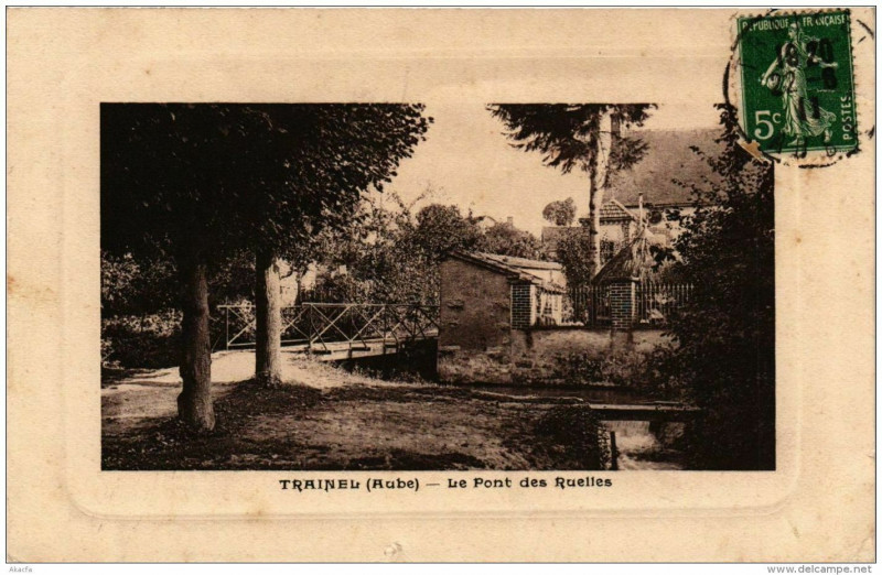 Carte postale ancienne Trainel Le Pont des Ruelles à Traînel