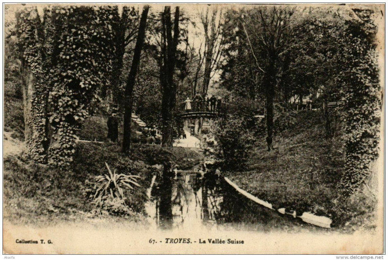 Carte postale ancienne Troyes La Vallée Suisse à Troyes