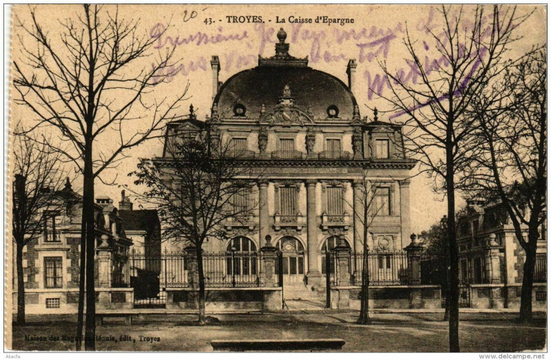Carte postale ancienne Troyes La Caisse d'Epargne à Troyes