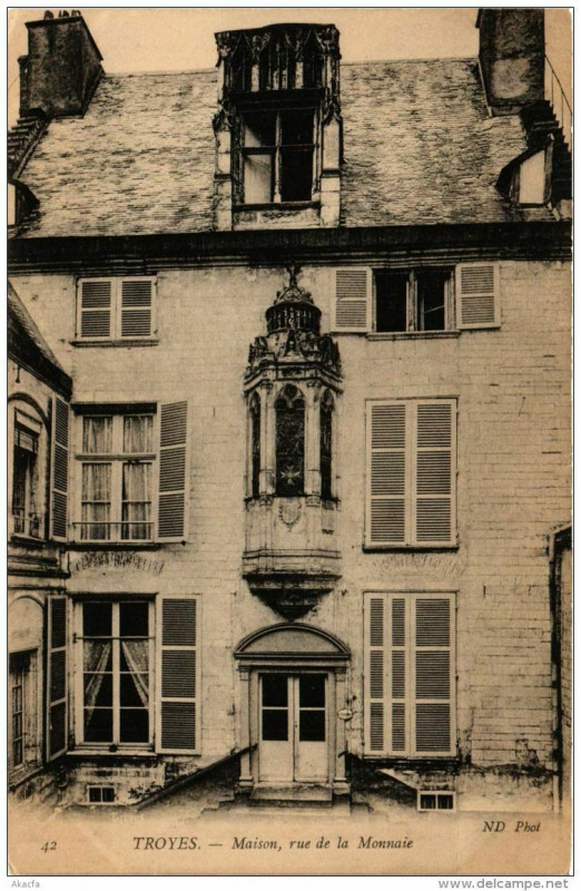 Carte postale ancienne Troyes Maison rue de la Monnaie à Troyes