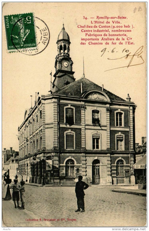 Carte postale ancienne Romilly-sur-Seine L'Hotel de Ville à Romilly-sur-Seine