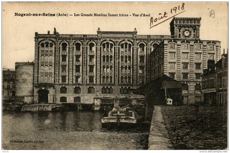 Carte postale ancienne Nogent-sur-Seine Les Grands Moulins Sassot Fréres à Nogent-sur-Seine