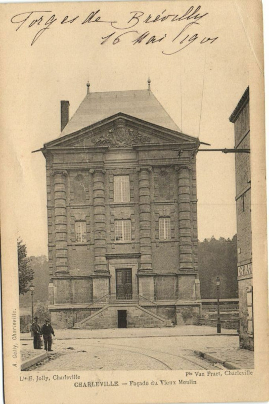 Carte postale ancienne Charleville - Facade du Vieux Moulin