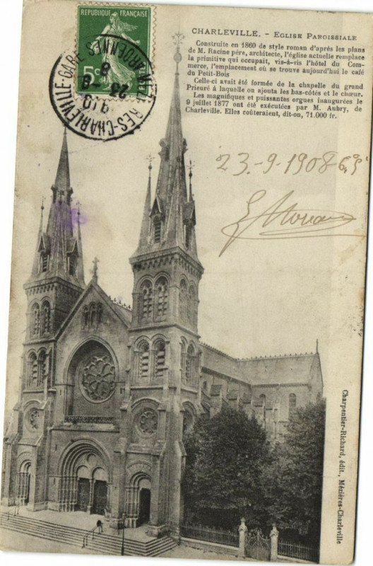 Carte postale ancienne Charleville - Eglise Paroissiale
