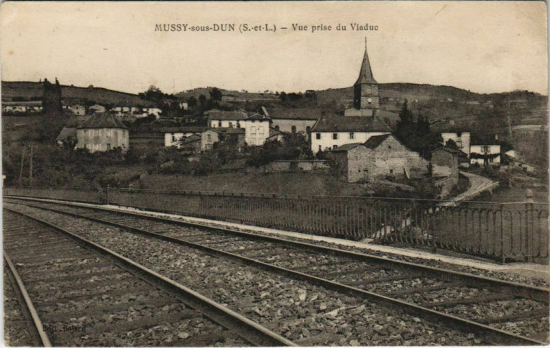 Carte postale ancienne Mussy-sous-Dun Vue prise du Viaduc à Mussy-sous-Dun