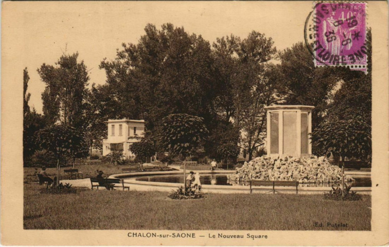 Carte postale ancienne Chalon-sur-Saone Le Nouveau Square