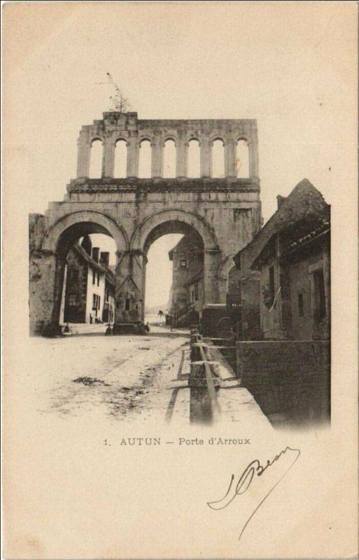 Carte postale ancienne Autun Porte d'Arroux à Autun