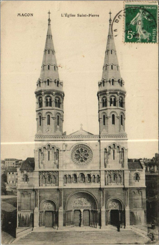 Carte postale ancienne Macon L'Eglise Saint-Pierre