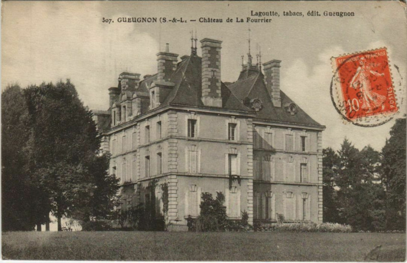 Carte postale ancienne Gueugnon Chateau de La Fourrier à Gueugnon