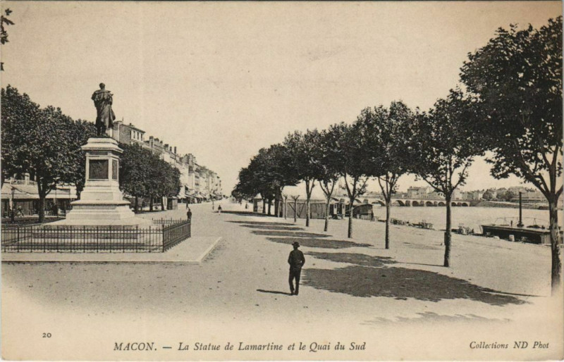 Carte postale ancienne Macon La Statue de Lamartine et le Quai de Sud