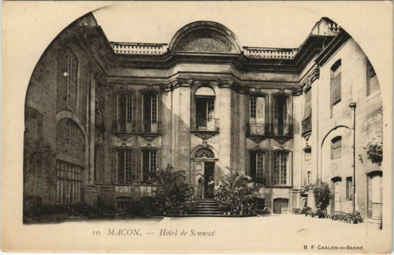 Carte postale ancienne Macon Hotel de Sennece