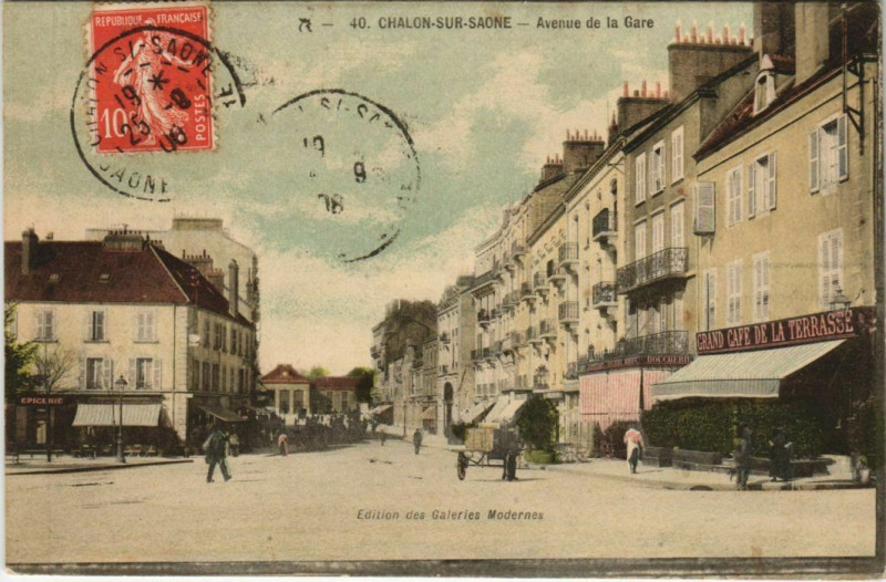 Carte postale ancienne Chalon-sur-Saone Avenue de la Gare