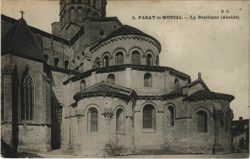 Carte postale ancienne Paray-le-Monial La Basilique - Abside à Paray-le-Monial