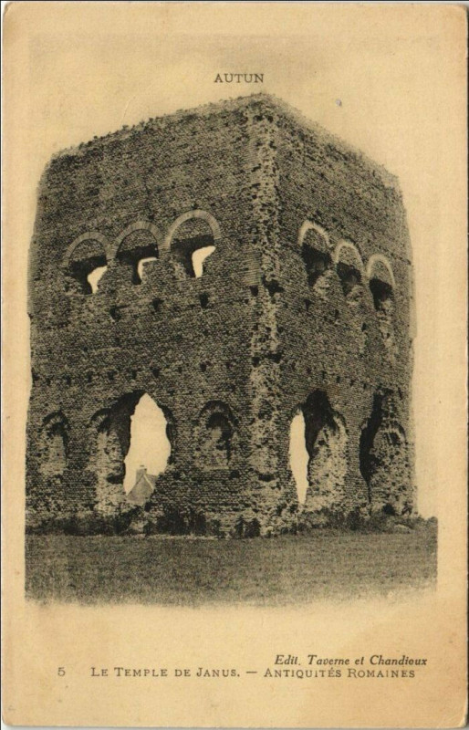 Carte postale ancienne Autun Le Temple de Janus à Autun