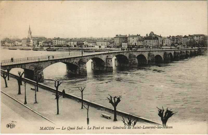 Carte postale ancienne Macon Le Quai Sud - Le Pont et Vue Generale