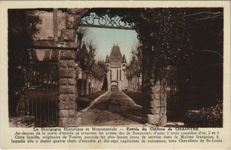 Carte postale ancienne Entree du Chateau de Chaintre