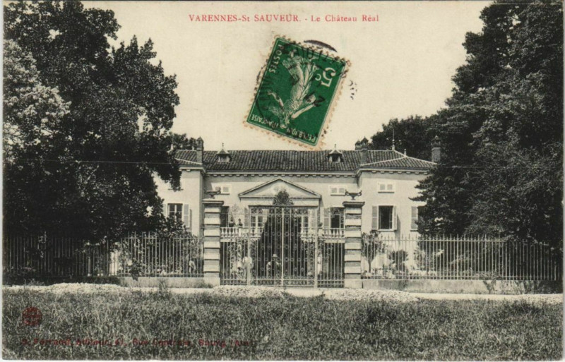 Carte postale ancienne Varennes-Saint-Sauveur Le Chateau Real à Varennes-Saint-Sauveur