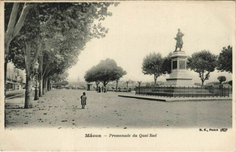 Carte postale ancienne Macon Promenade du Quai Sud